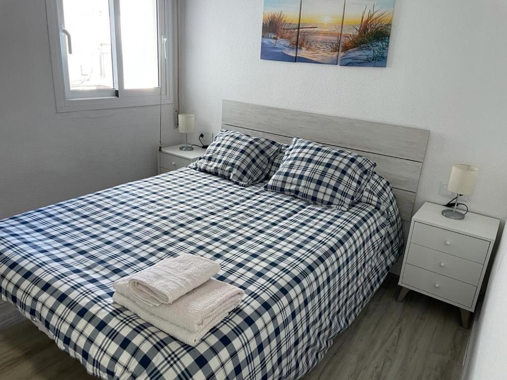 Apartamento En Complejo Residencial Con Piscina Y Garaje Frente Al Mar Valencia Exterior foto